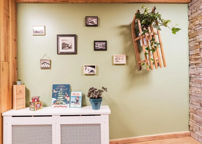 Les Lutins Отель 2*